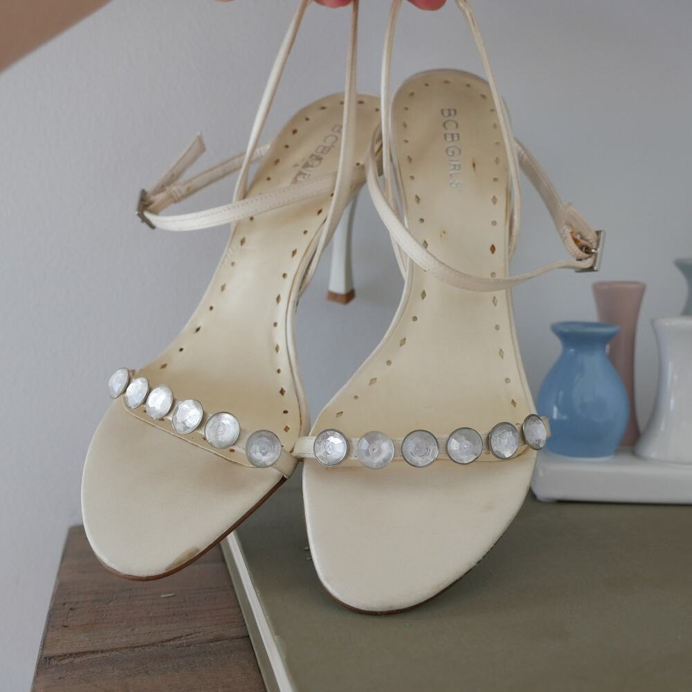 ivory strappy heels | y2k vintage bcbg ankle strap jeweled heel sandals 8 - Picture 2 of 6